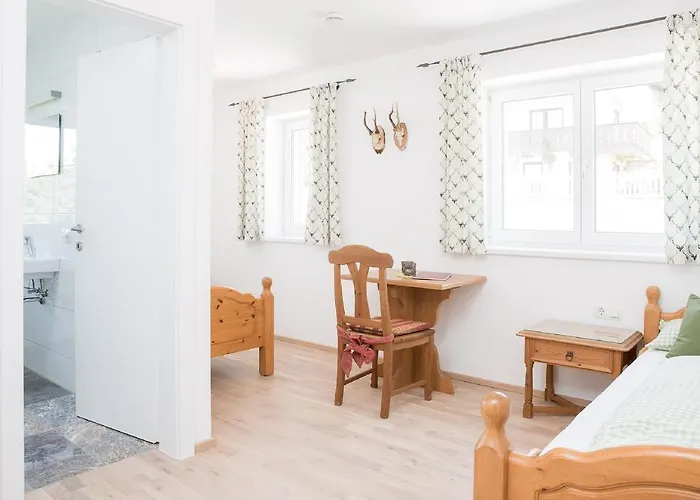 Zum Hirsch Lägenhet *